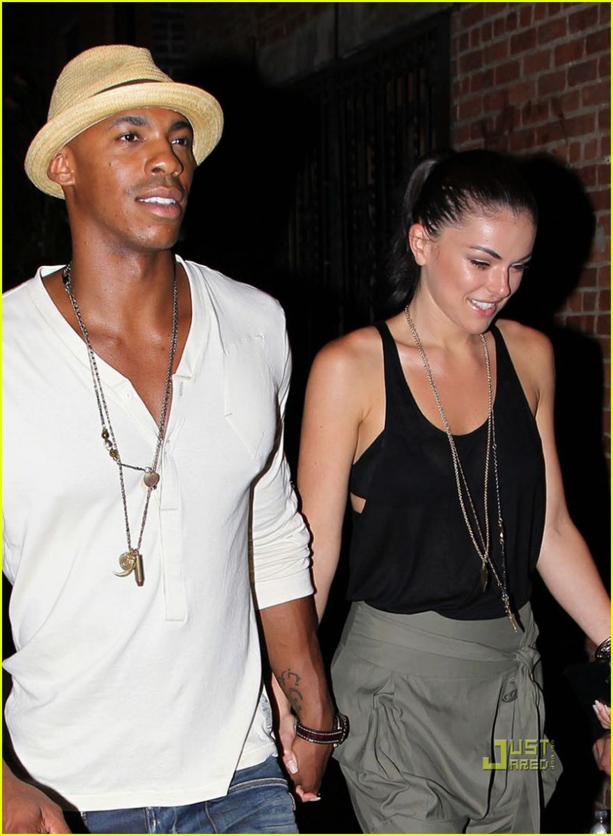 Mehcad BrooksÂ andÂ Serinda