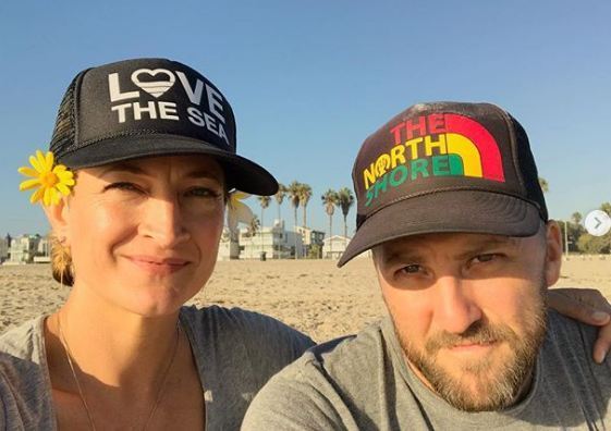 Zoe Bell with former boyfriend Jacob Horn on the beach in September 2018 