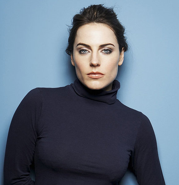 What Is Antje Traue's Relationship Status? Married Or Busy Reading Scripts?