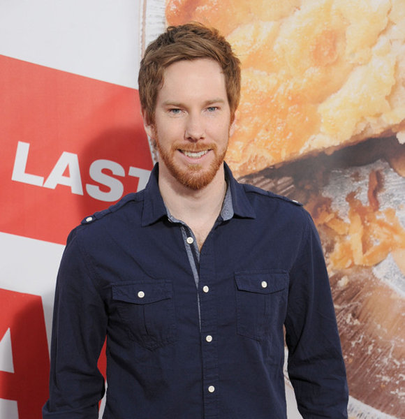 Chris Owen Was Once Married! His Dating Status Now