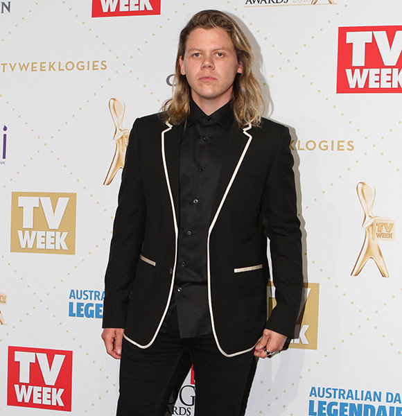 Conrad Sewell Girlfriend, Gay, Net Worth