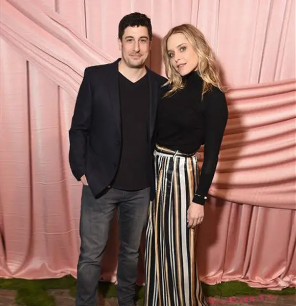 "American Pie" Actor Jason Biggs' Story With Ex-Girlfriend Stalker Wife; Married Through Crushing Moments