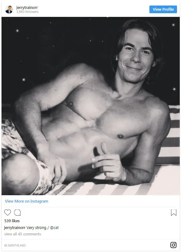 Jerry Trainor flaunting his physique shirtless.