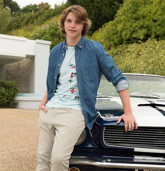 Joel Courtney Girlfriend, Dating, Gay, Parents, Siblings