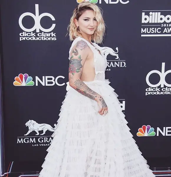 Julia Michaels Dating, Family, Net Worth, Tour