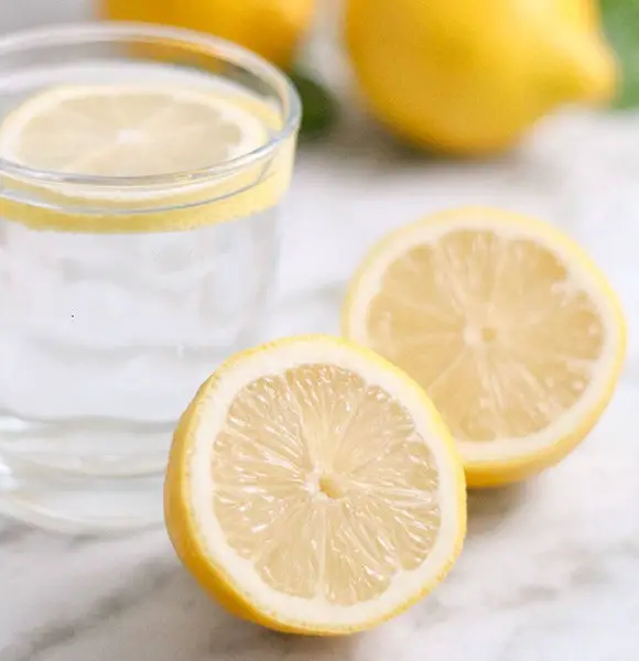 Benefits & Side Effects of Drinking Lemon water 
