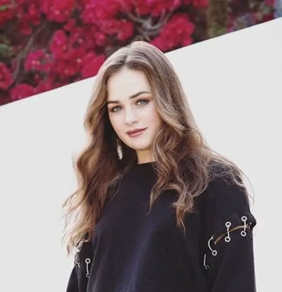 Who Is Mary Mouser's Boyfriend? Dating Life, Parents, Siblings