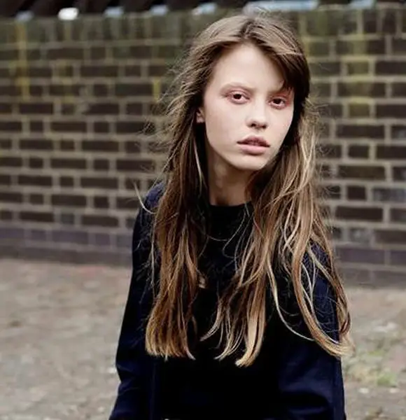 Mia Goth Boyfriend, Married, Family