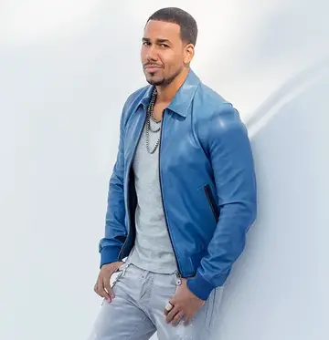 Romeo Santos Baby Girlfriend Engaged Parents Kids