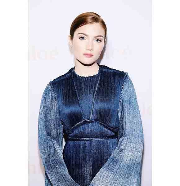 Skyler Samuels Boyfriend, Affairs, Parents, Height