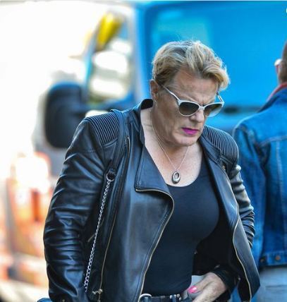 Dating eddie izzard Who is