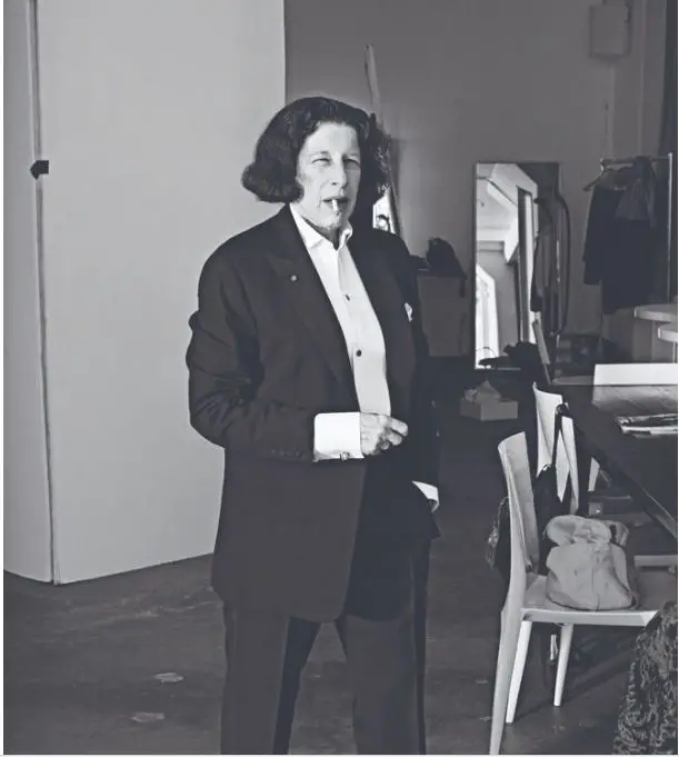 Fran Lebowitz Posing with a Cigarette in a PhotoshootÂ 