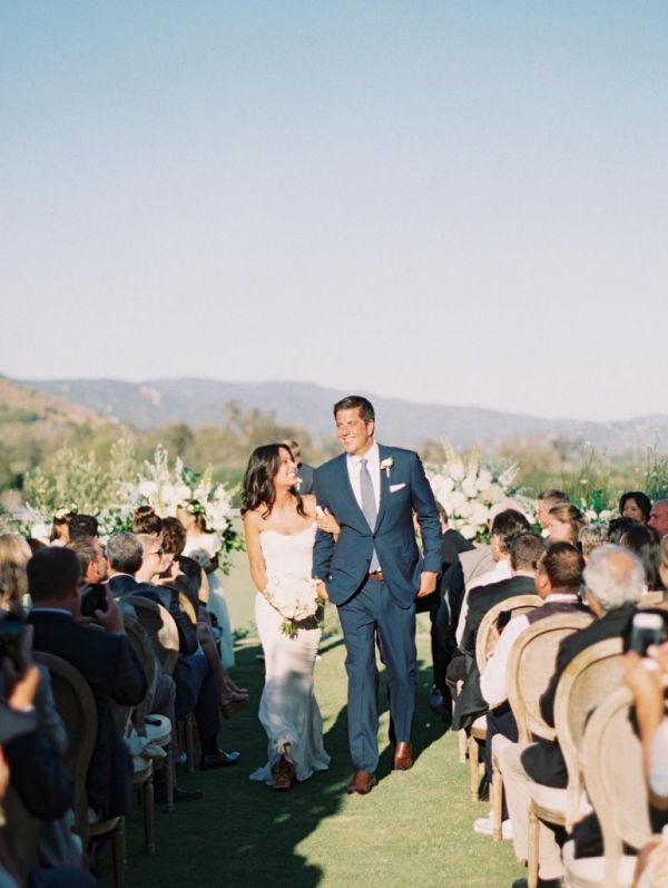 Liz Cho and Josh Elliott during their wedding