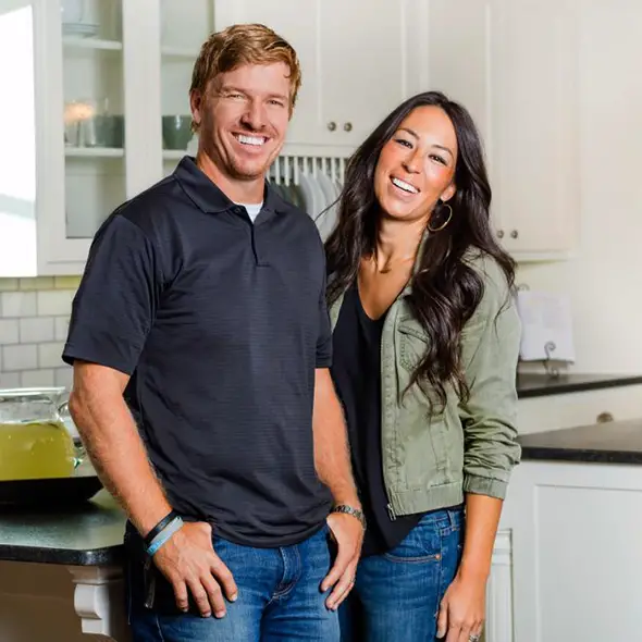 Chip Gaines And His Rock-Solid Married Life Having A Wobbly Experience? Husband Wife To Get A Divorce?