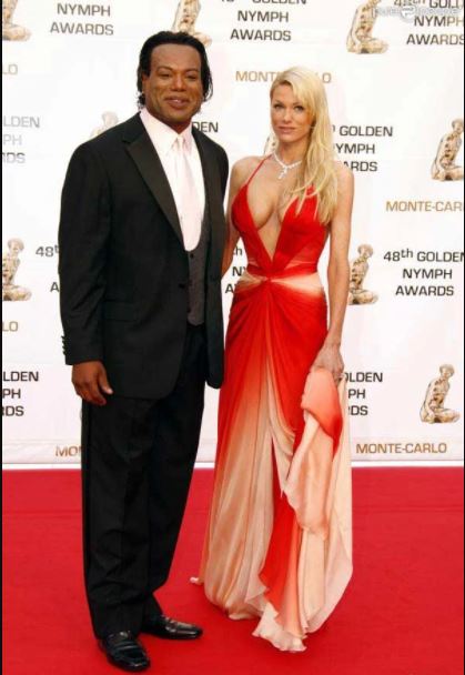 Christopher Judge alongside his gorgeous wife, Gianna