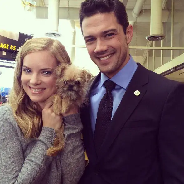 Cindy Busby's Dating With Loving Boyfriend: Makes Dinner While She is At Work