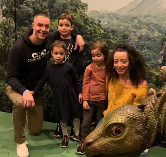 David Jacoby With His Children And Wife