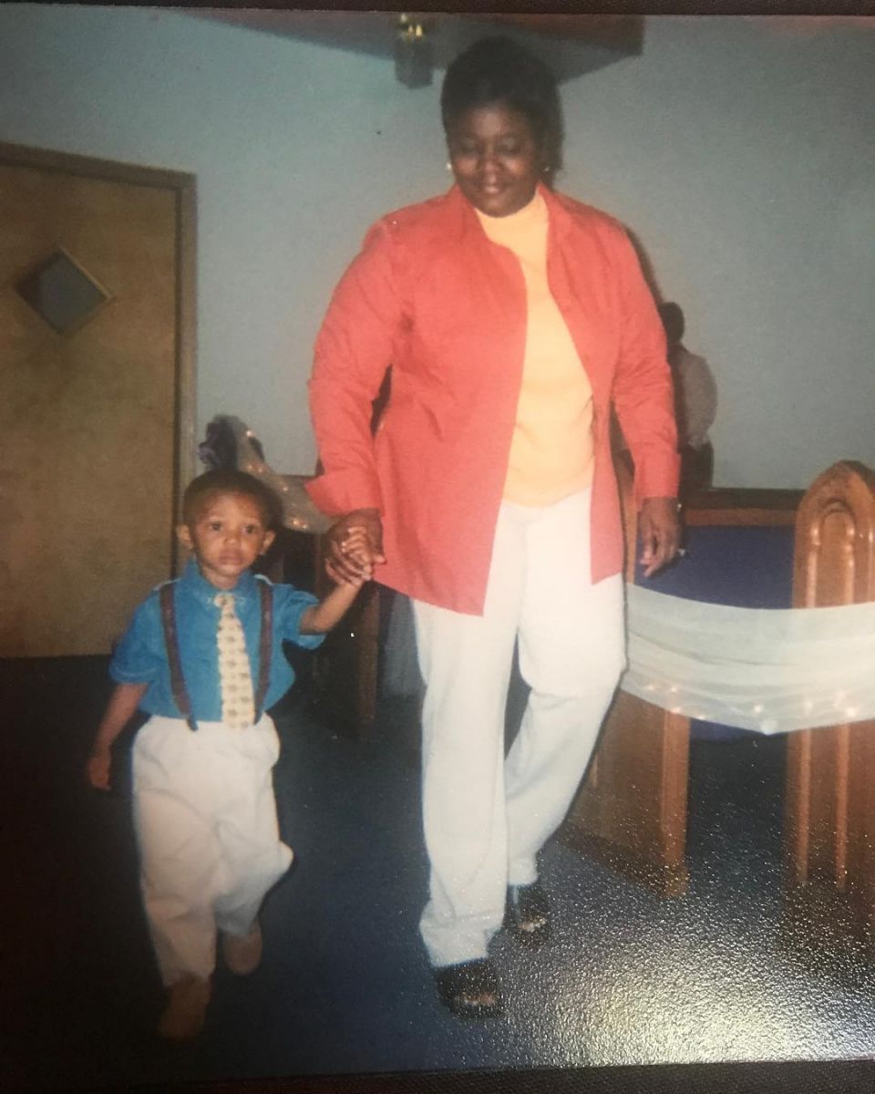 DeVonta Smith With His Mother