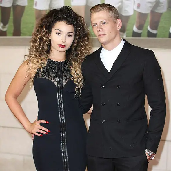 Ella Eyre Dating With Drummer Boyfriend: Don't Brag About Their Relationship in Social Media