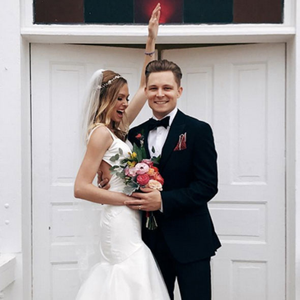 He's Married! Aspiring Singer Frankie Ballard Ties the Knot with his Girlfriend Christina Murphy in a Surprise Wedding