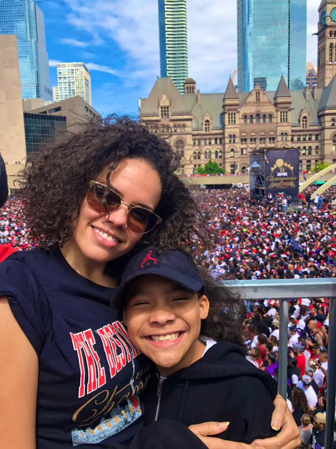 Genelle Williams, Mother of  Two Children, Posing with her Daughter