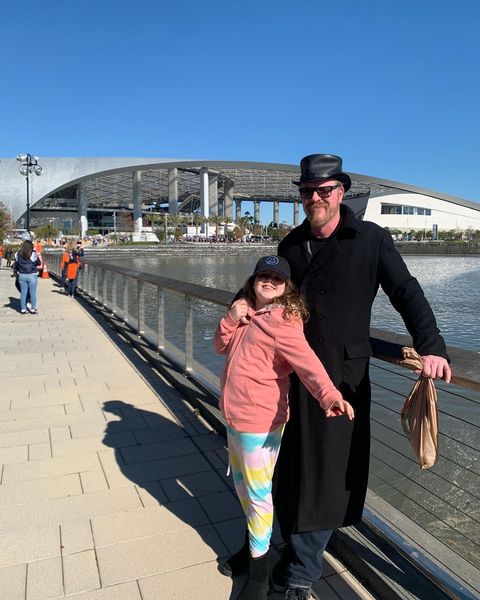 Jake Busey Posts a Picture Alongside his Daughter