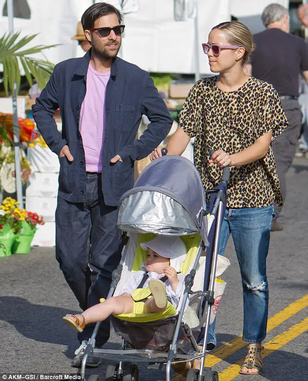 Jason Schwartzman with wife and daughter