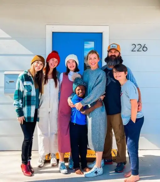 Jep Robertson with his wife and kids