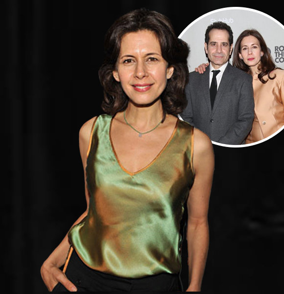 Into Actress Jessica Hecht's Secretive Family Life