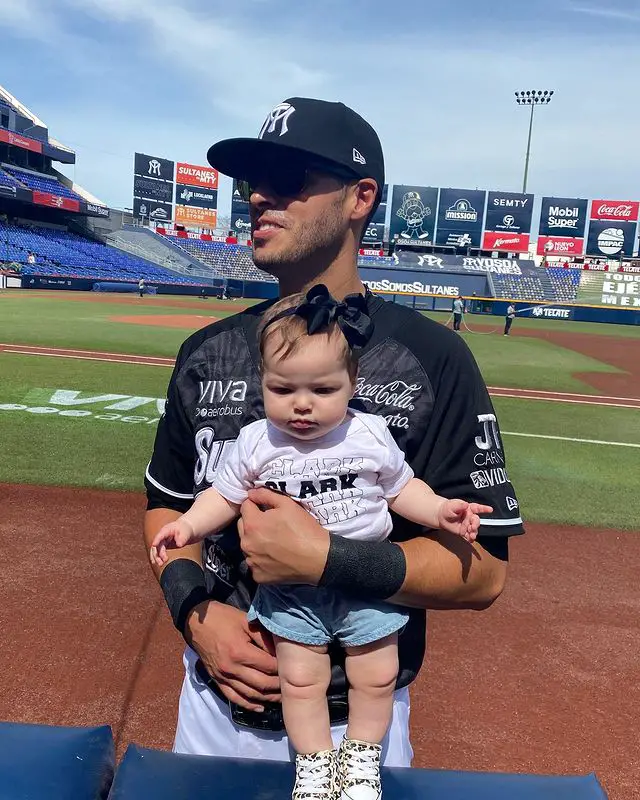 Julia Morales's Husband And Daughter