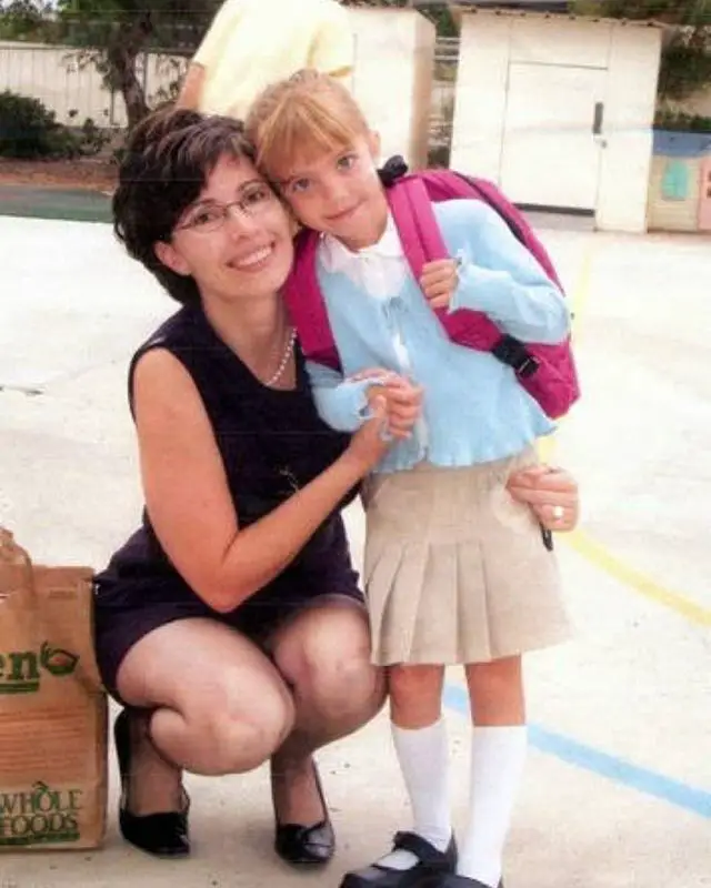 Lexi Hensler And Her Mother 