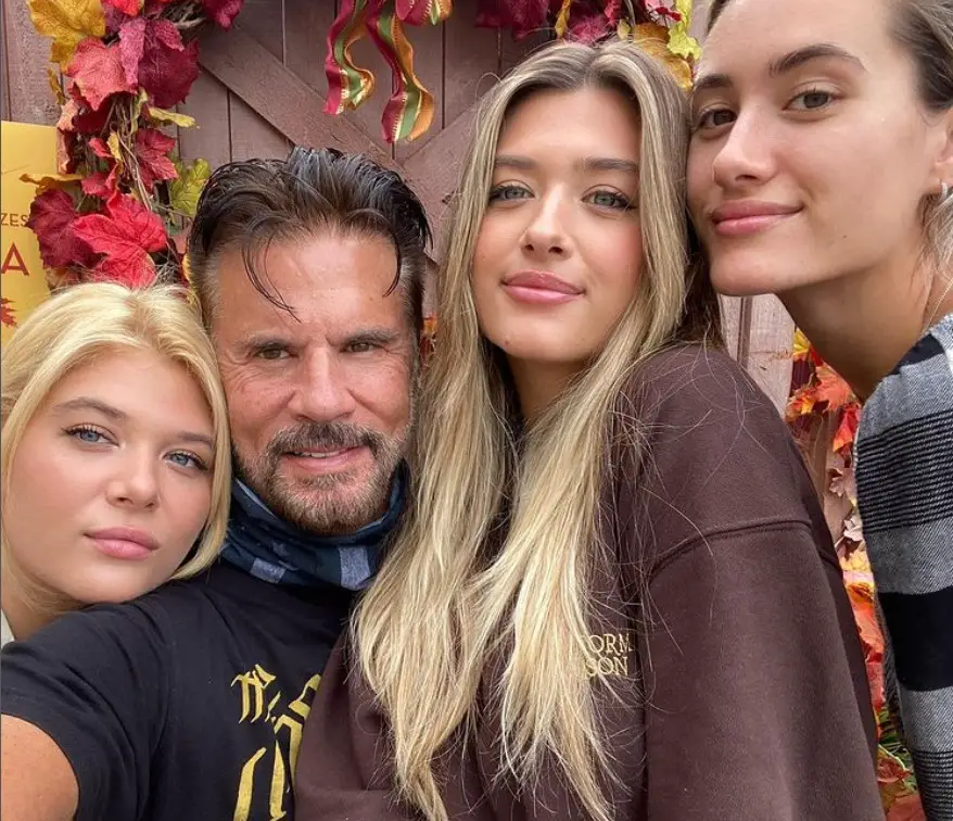Lorenzo Lamas With His Duaghters
