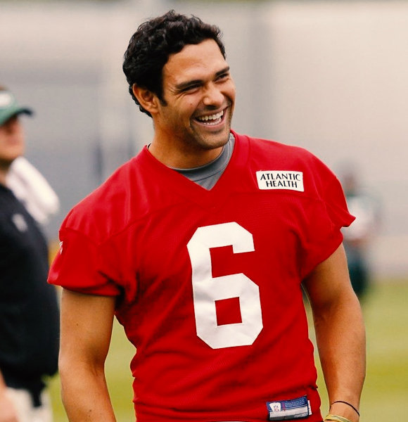 Mark Sanchez Proudly Calls Himself A "Proud Dad"