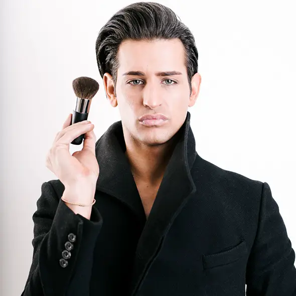 Ollie Locke Opens Up about Being Gay after Breakup with His Girlfriend, Dating a New Man?