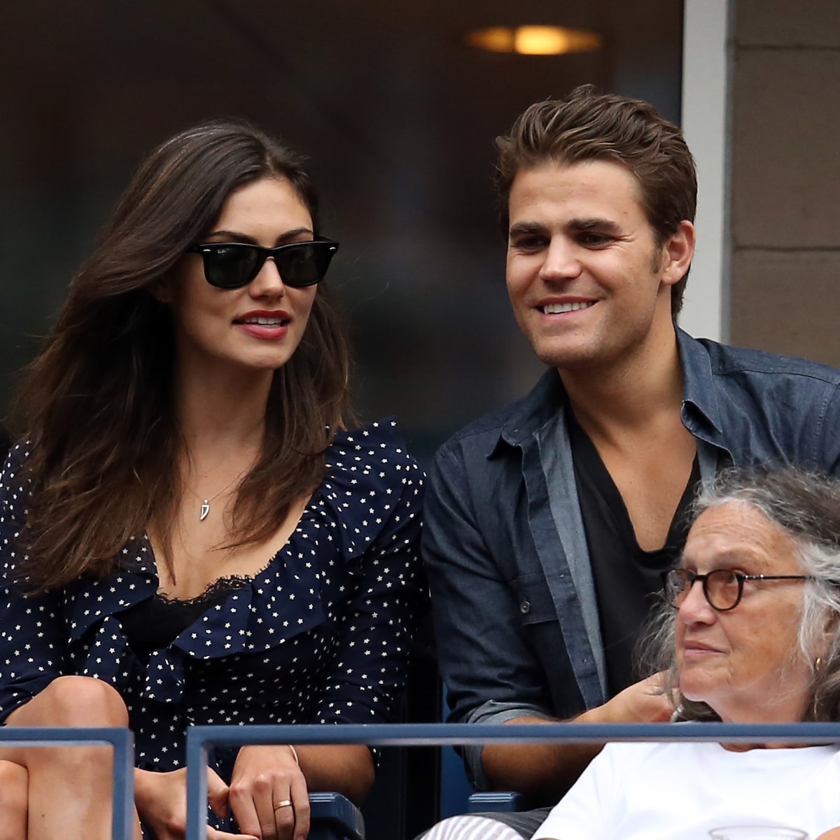 Phoebe Tonkin and Paul Wesley