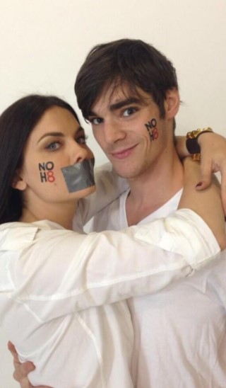RJ Mitte Shares Picture with Jodi