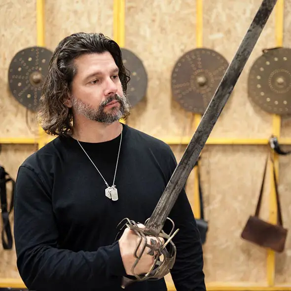 Ronald D. Moore on "Outlander" Season 2 Finale: Took Experience From "Game of Thrones