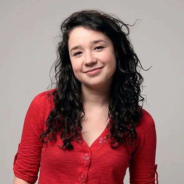 Does Sarah Steele, Who Usually Keeps Low-Key About Her Dating Affair Has A Boyfriend?