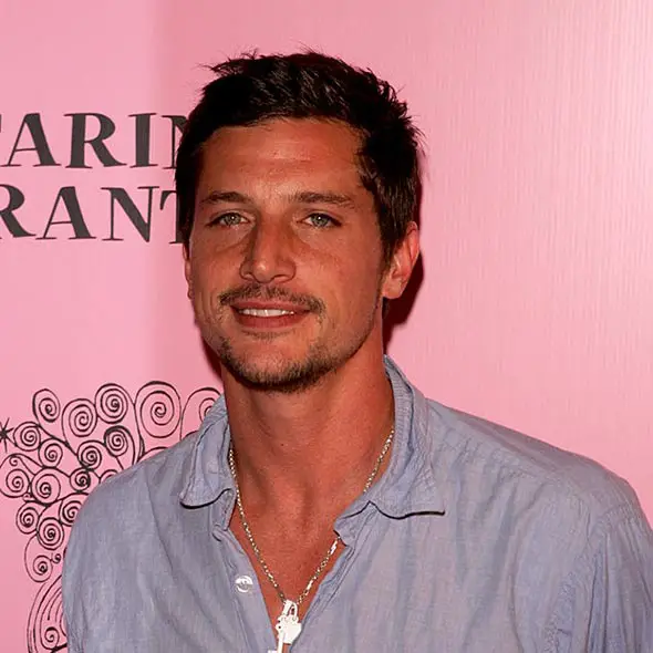 Simon Rex: Splendid Net Worth and Famous Relationships: Dating History With 5 Girlfriends?