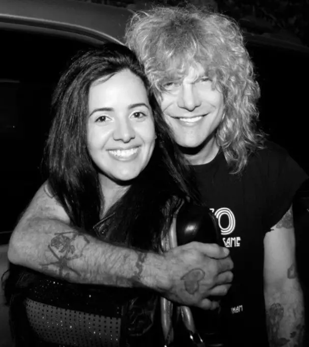 Steven Adler With His Wife