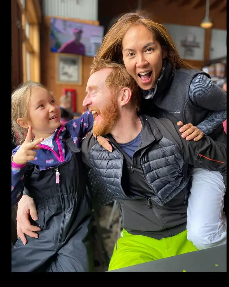 Tony Curran With His Wife & Daughter