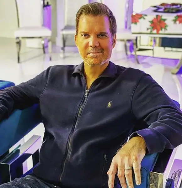 Willy Chirino’s Socials Screams Love for His Family