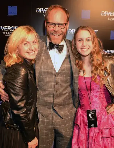 In His World Of Tastes Chef Alton Brown Confronts A Sour Married Life With Wife But Managed To Stay Busy With Tours