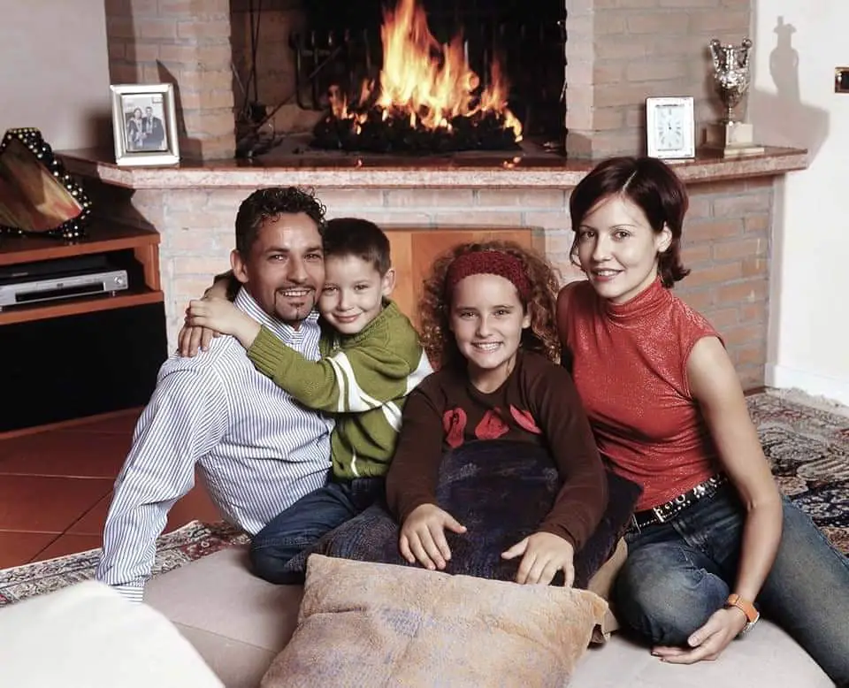 Roberto Baggio with his kids and wife from his early days 