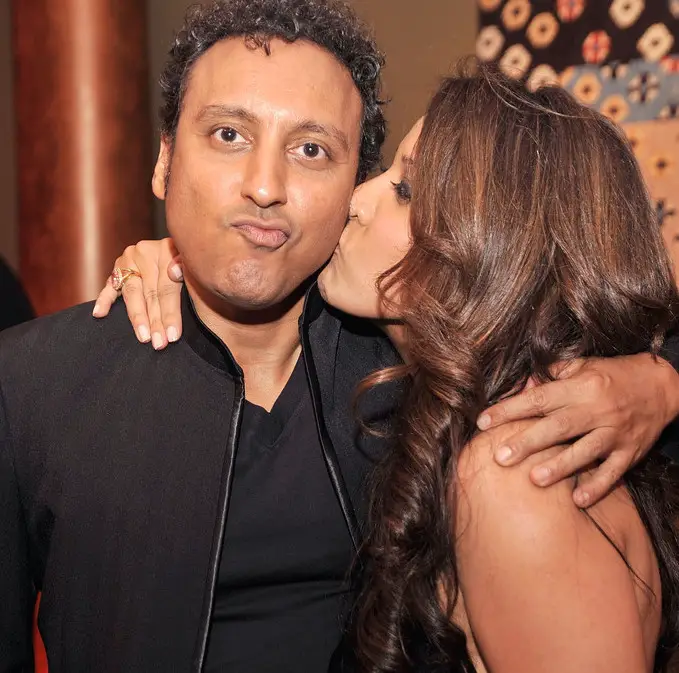 Aasif Mandvi Talks About Family And Religion But Why Not Girlfriends? No Intentions On Getting Married?