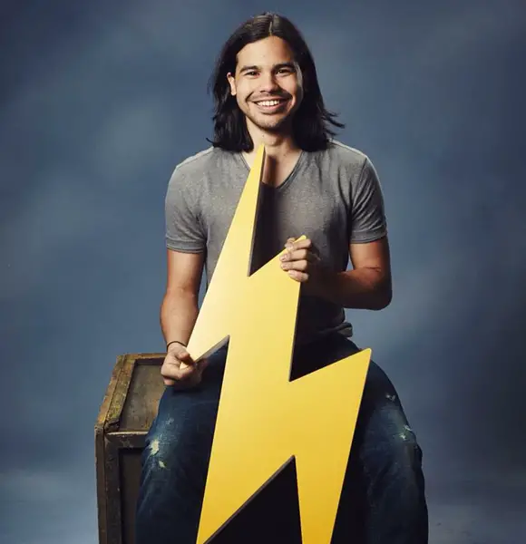 Does Carlos Valdes From The Flash Have Girlfriend? Or Is The Gay Rumor True?