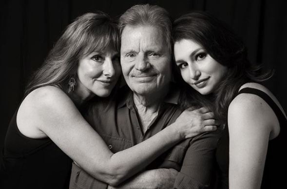 Delbert-McClinton-family2020