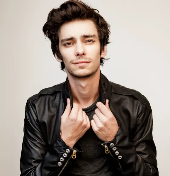 Devon Bostick a Gayman In Real-Life Aswell? Or Has a Girlfriend To Flaunt?