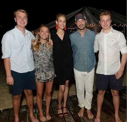 Joe-Bastianich-with-family