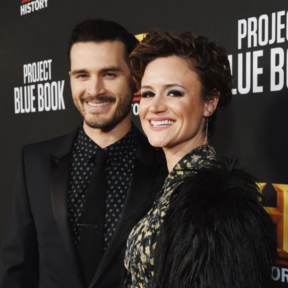 Michael Malarkey Married Life With Wife, Details On Gay, Son, Net Worth